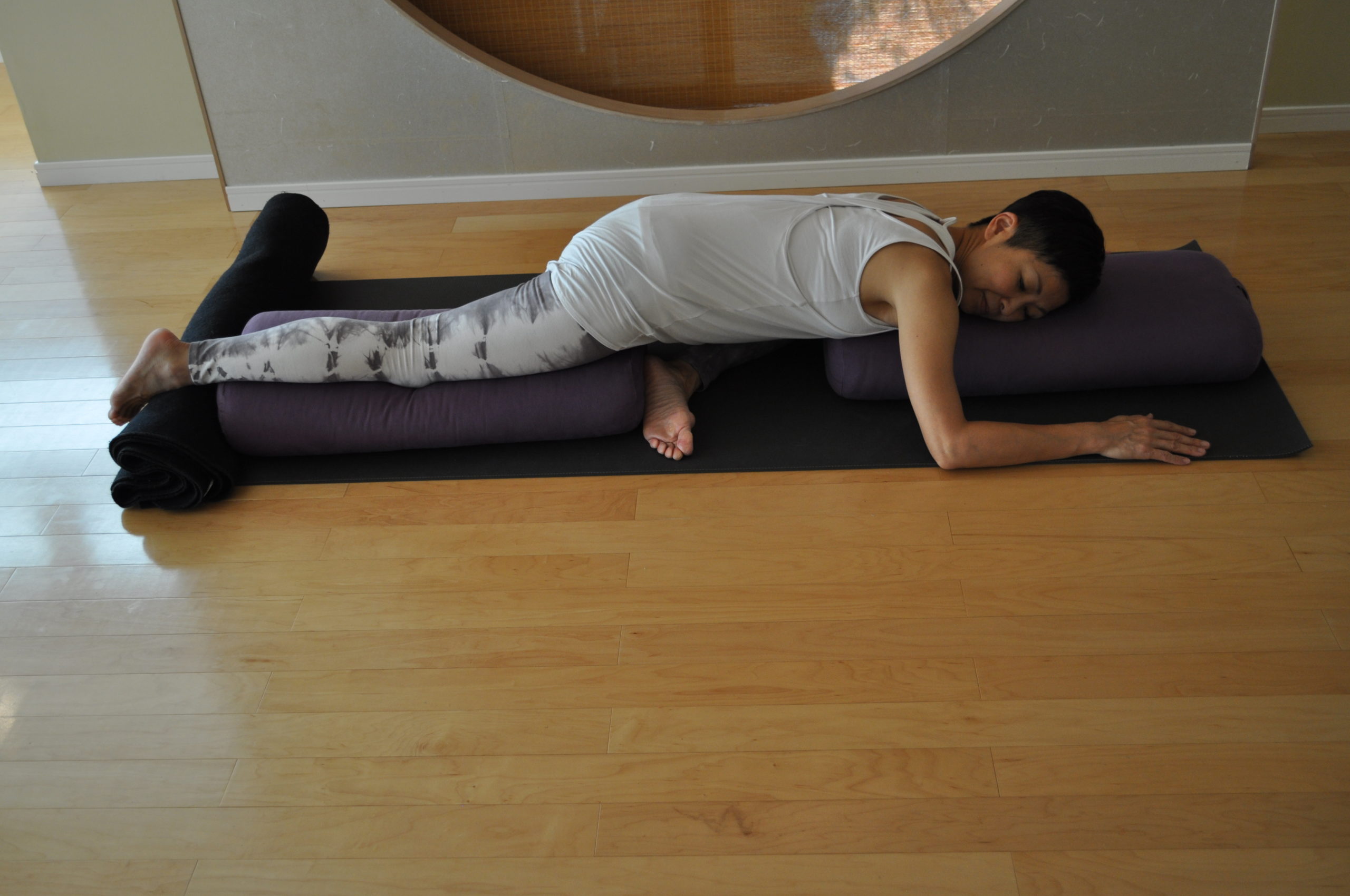 8 Innovative Ways to Use a Bolster to Explore Backbends in Your Body, bolster  yoga - getyouregyptguide.com